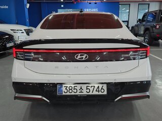 2025 Hyundai Sonata VIII (DN8) Рестайлинг, белый, 2964300 рублей, вид 4
