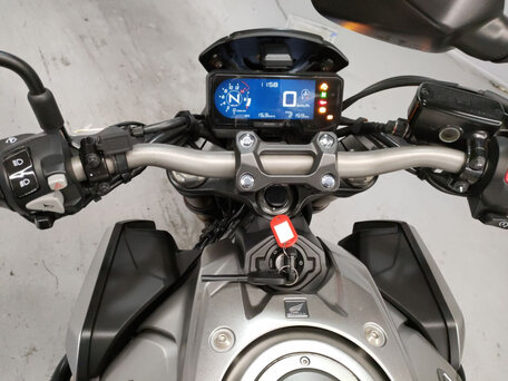 2019 Honda CB 650R, серебристый, 675000 рублей, вид 5
