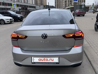 2021 Volkswagen Polo VI, серый, 1900000 рублей, вид 3