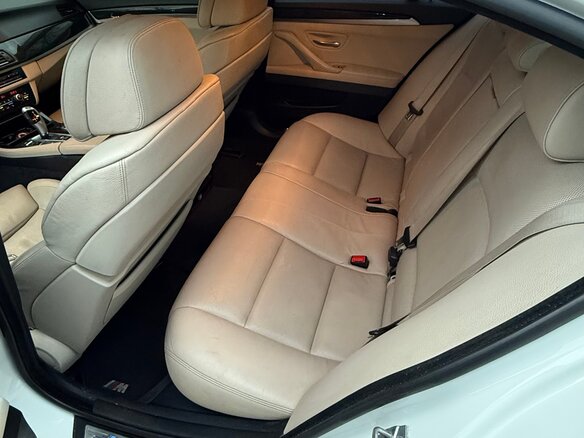 2012 BMW 5 серии 528i xDrive VI (F10/F11/F07), белый, 2190000 рублей - вид 21