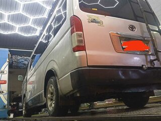 2008 Toyota HiAce H200, серебристый, 1250000 рублей, вид 3