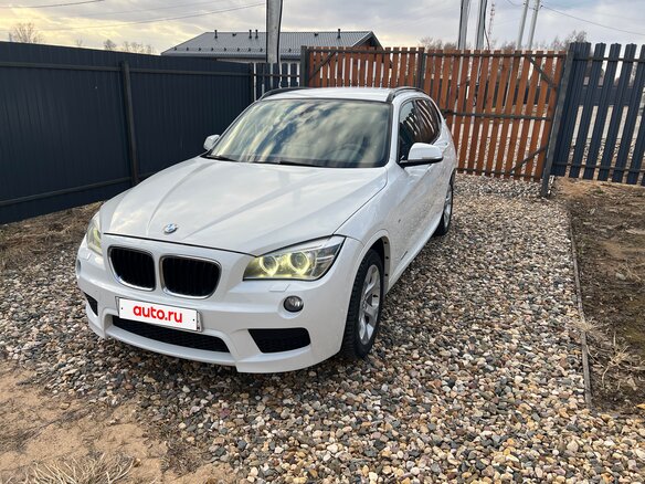 2014 BMW X1 20i I (E84) Рестайлинг, белый, 1650000 рублей - вид 5