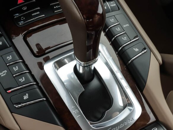 2013 Porsche Cayenne S Diesel II (958), чёрный, 4900000 рублей - вид 16
