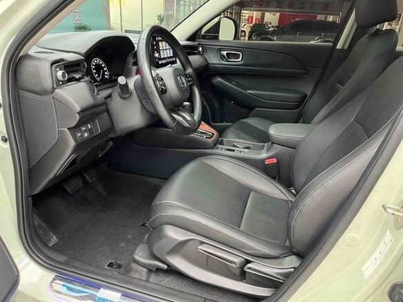 2022 Honda Vezel II, зелёный, 2090000 рублей - вид 4