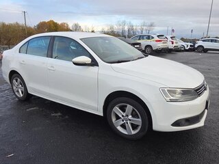 2013 Volkswagen Jetta VI, белый, 1000000 рублей, вид 1