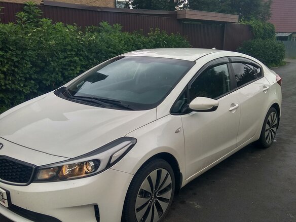 2019 Kia Cerato III Рестайлинг (Classic), белый, 1650000 рублей - вид 5