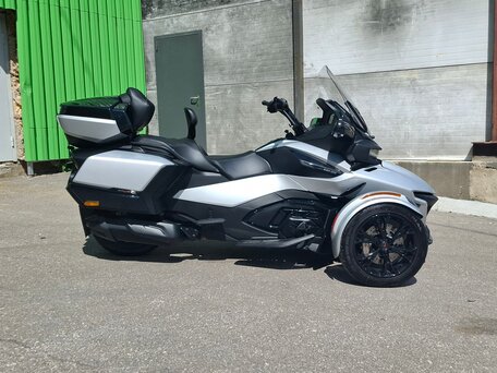 2022 BRP Can-Am Spyder, серый, 3350000 рублей, вид 3