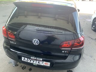 2010 Volkswagen Golf VI, чёрный, 650000 рублей, вид 2