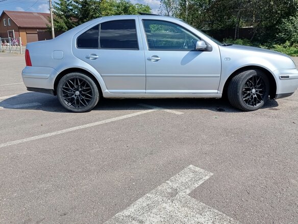 2002 Volkswagen Jetta IV, серебристый, 380000 рублей - вид 2