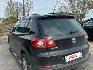 2009 Volkswagen Tiguan I, чёрный, 900000 рублей, вид 3