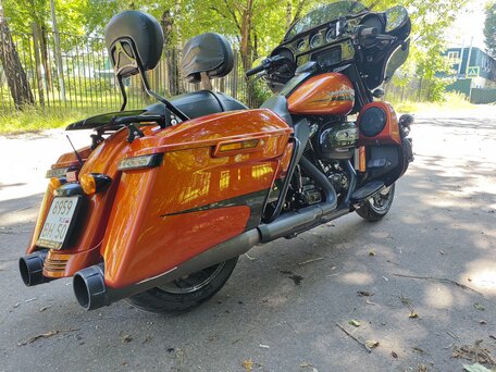 2020 Harley-Davidson Street Glide Special, оранжевый, 1550000 рублей, вид 4