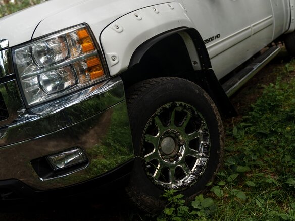 2013 Chevrolet Silverado II (GMT900), белый, 3000000 рублей - вид 12