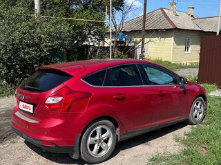 2011 Ford Focus III, красный, 680000 рублей, вид 2