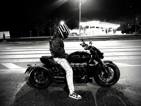 2026 Triumph Rocket 3, чёрный, 3500000 рублей, вид 1