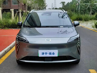 2025 Aion Y Plus 58.9 kWh, серебристый, 1448069 рублей, вид 2