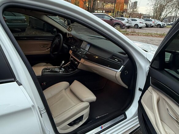 2012 BMW 5 серии 528i xDrive VI (F10/F11/F07), белый, 2190000 рублей - вид 20