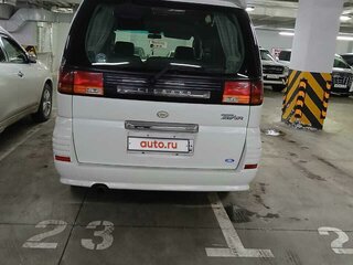 1999 Nissan Elgrand I (E50), белый, 850000 рублей, вид 4