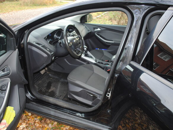 2012 Ford Focus III, чёрный, 750000 рублей - вид 3
