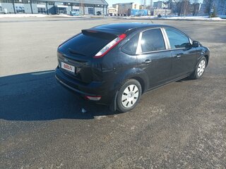 2011 Ford Focus II Рестайлинг, чёрный, 600000 рублей, вид 3