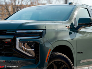 2024 Chevrolet Tahoe V Рестайлинг, зелёный, 12800000 рублей, вид 2