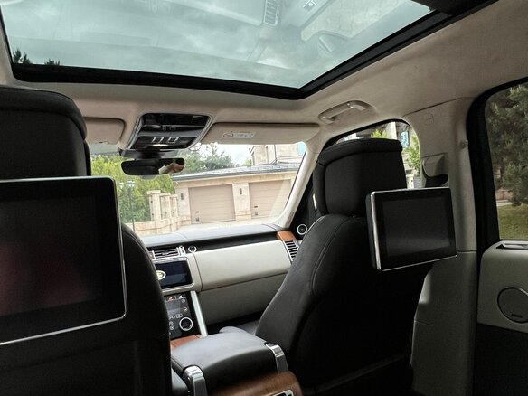 2018 Land Rover Range Rover IV Рестайлинг, бежевый, 7200000 рублей - вид 11