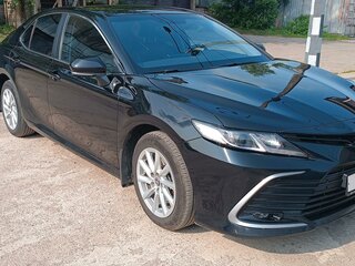 2021 Toyota Camry VIII (XV70) Рестайлинг, чёрный, 2100000 рублей, вид 1