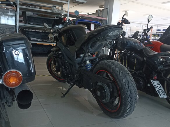 2008 Triumph Speed Triple, чёрный, 600000 рублей - вид 7