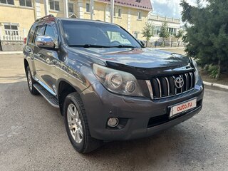 2010 Toyota Land Cruiser Prado 150 Series, серый, 3000000 рублей, вид 2
