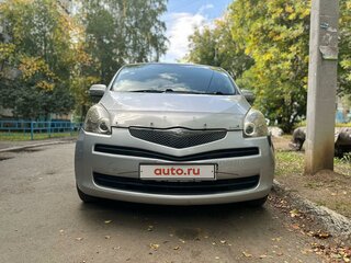 2010 Toyota Ractis I, серебристый, 750000 рублей, вид 2