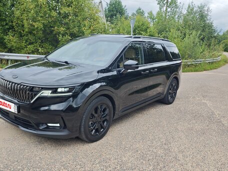 2021 Kia Carnival IV, чёрный, 3700000 рублей, вид 1
