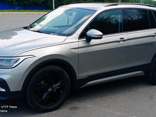 2020 Volkswagen Tiguan II, серый, 2465000 рублей, вид 2