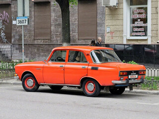 1977 Москвич 2140, красный, 333333 рублей, вид 1