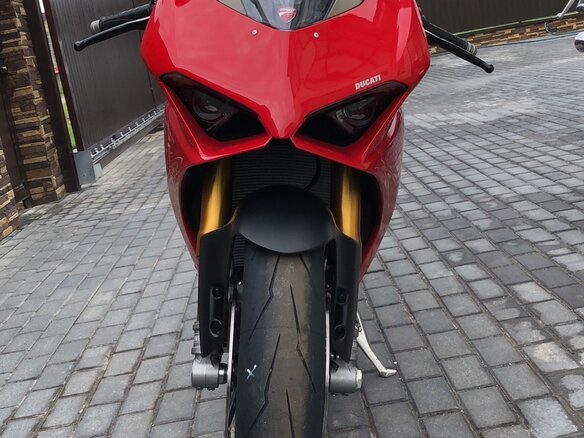2018 Ducati Panigale V4, красный