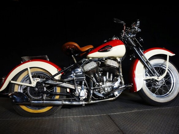 1942 Harley-Davidson WL, красный - вид 1
