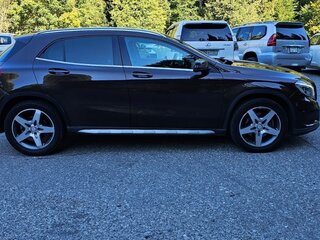 2015 Mercedes-Benz GLA 250 I (X156), коричневый, 1800000 рублей, вид 2