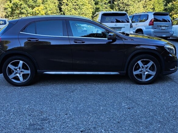 2015 Mercedes-Benz GLA 250 I (X156), коричневый, 1800000 рублей - вид 1