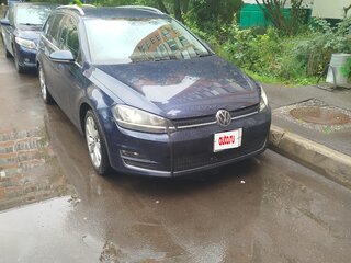 2014 Volkswagen Golf VII, синий, 1400000 рублей, вид 2