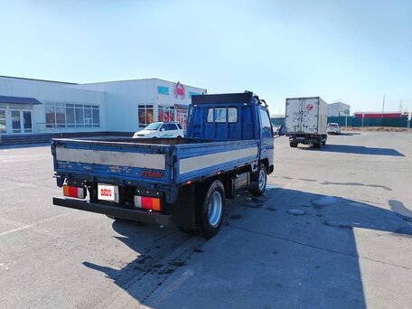 1990 Mazda Titan, синий, 750000 рублей, вид 3