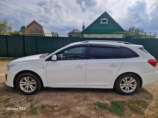 2013 Chevrolet Cruze I Рестайлинг, белый, 700000 рублей, вид 3