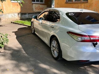 2019 Toyota Camry VIII (XV70), белый, 3333333 рублей, вид 3