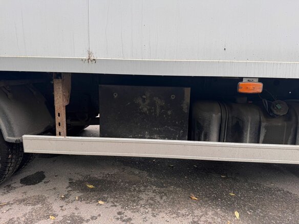 2021 Isuzu Elf (N-series), белый, 2500000 рублей - вид 9