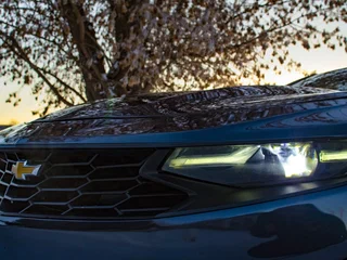 2020 Chevrolet Camaro VI Рестайлинг, серый, 3100000 рублей, вид 2