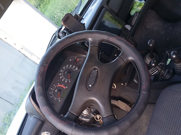 2014 Lada (ВАЗ) 2121 (4x4) I Рестайлинг, белый, 500000 рублей - вид 7