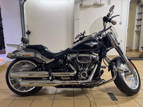 2021 Harley-Davidson Fat Boy, серый, 4000000 рублей, вид 1