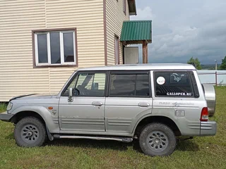 2002 Hyundai Galloper II, серый, 500000 рублей, вид 3