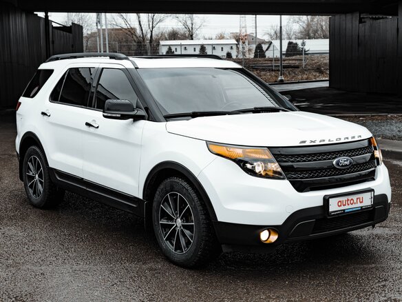 2014 Ford Explorer Sport V, белый, 2500000 рублей