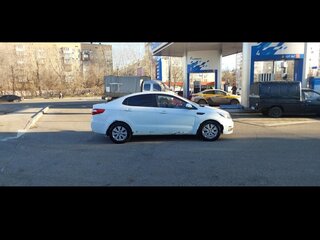 2012 Kia Rio 4-speed III, белый, 850000 рублей, вид 2