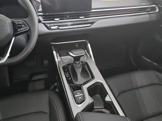 2026 Geely Emgrand III, белый, 1540000 рублей, вид 2