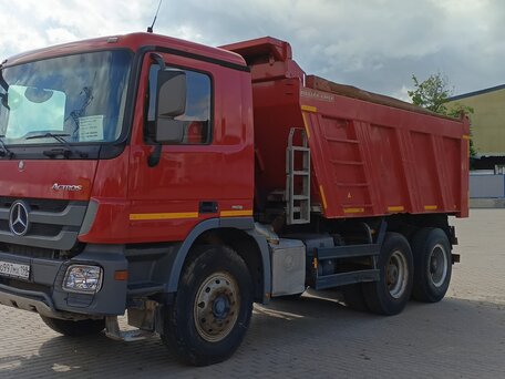 2018 Mercedes-Benz Actros, красный, 7490000 рублей, вид 1