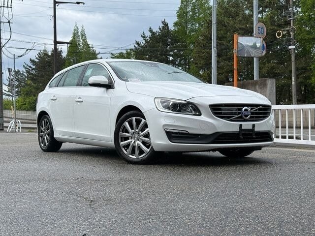Открыть фотографии: Volvo V60 I Рестайлинг